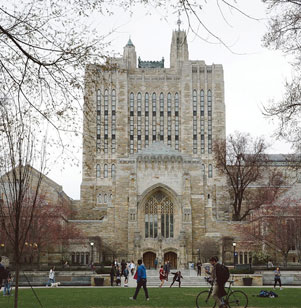 Students involved with Christian Union’s ministry at Yale College displayed a penchant for prayer and a sensitivity to promptings of the Holy Spirit in the fall semester. 